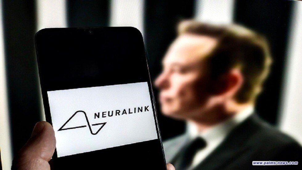 إيلون ماسك يستذكر ستيفن هوكينغ في أول نجاح لزراعة الشريحة الدماغية في مؤسسته